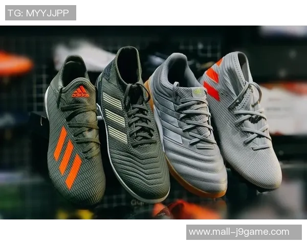 自由足球铲球技巧解析与实战应用提升你的球场表现 自由足球铲球技巧解析与实战应用提升你的球场表现